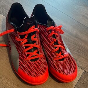Puma turf shoes